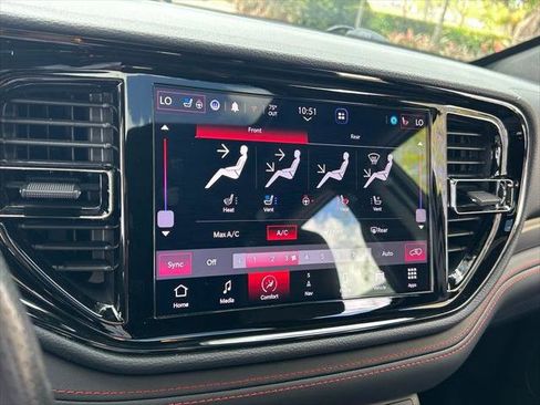 Certified 2024 Dodge Durango R/T image 22