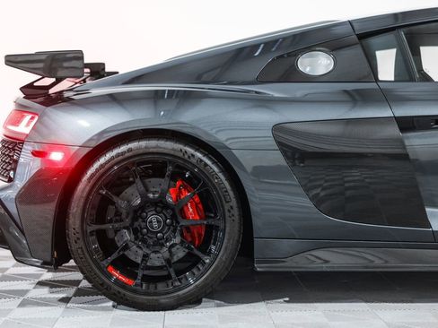 Used 2023 Audi R8 V10 GT RWD image 2