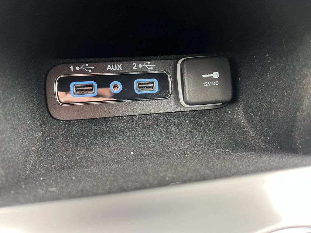 Used 2021 Jeep Grand Cherokee Limited AWD/4WD image 25