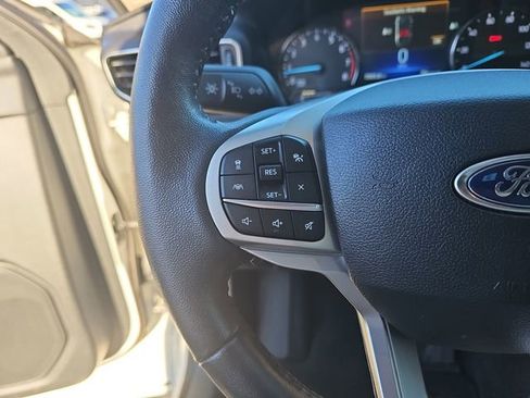 Used 2022 Ford Explorer XLT w/ Equipment Group 202A image 21