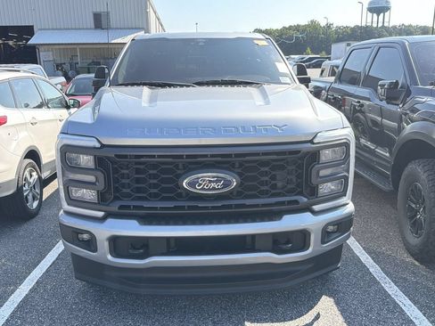 Used 2024 Ford F250 XLT w/ XLT Premium Package AWD/4WD image 2