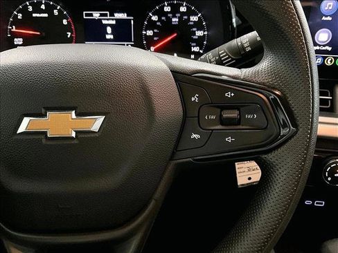 Used 2024 Chevrolet Trax LS FWD image 21