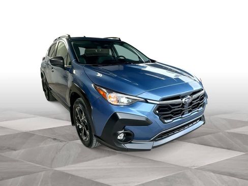 Used 2024 Subaru Crosstrek 2.0i Premium AWD/4WD image 2