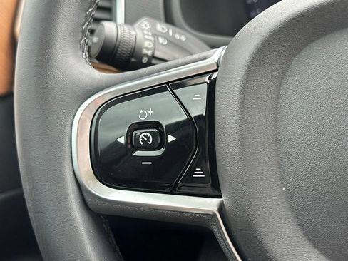 Certified 2023 Volvo XC90 B6 Plus w/ Protection Package Premier AWD/4WD image 28