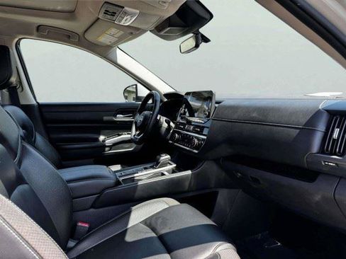 Used 2023 Nissan Pathfinder SL w/ SL Premium Package FWD image 58