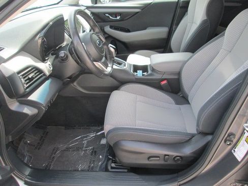 Used 2022 Subaru Outback Premium AWD/4WD image 10
