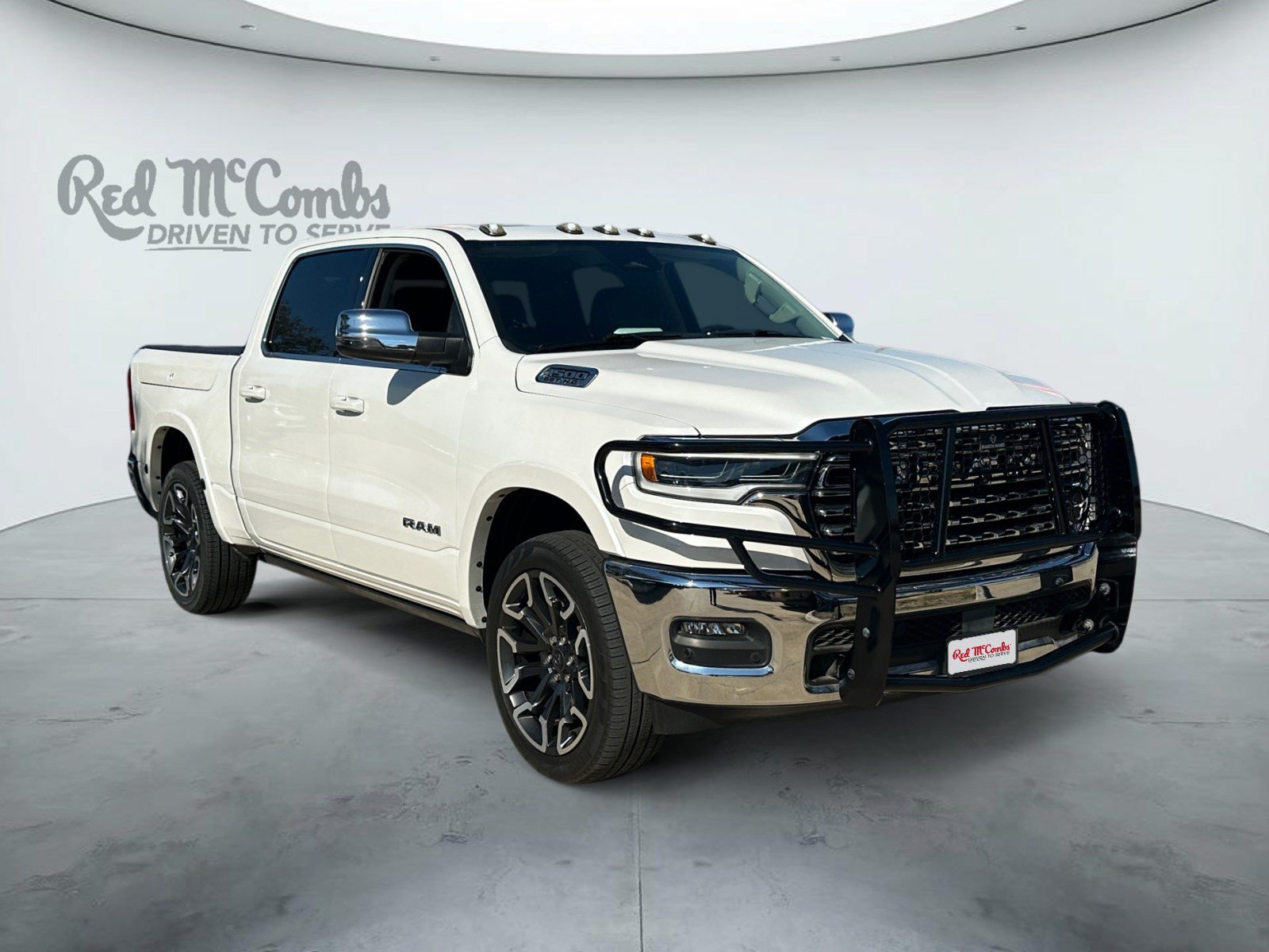 Used 2025 RAM 1500 Limited AWD/4WD image 3