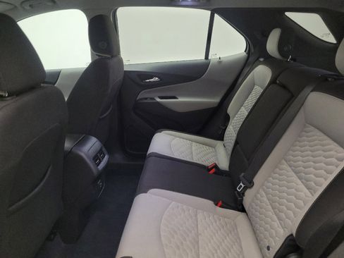 Used 2020 Chevrolet Equinox LS FWD image 18