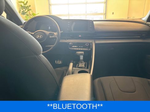 Used 2025 Hyundai Elantra Sport FWD image 8