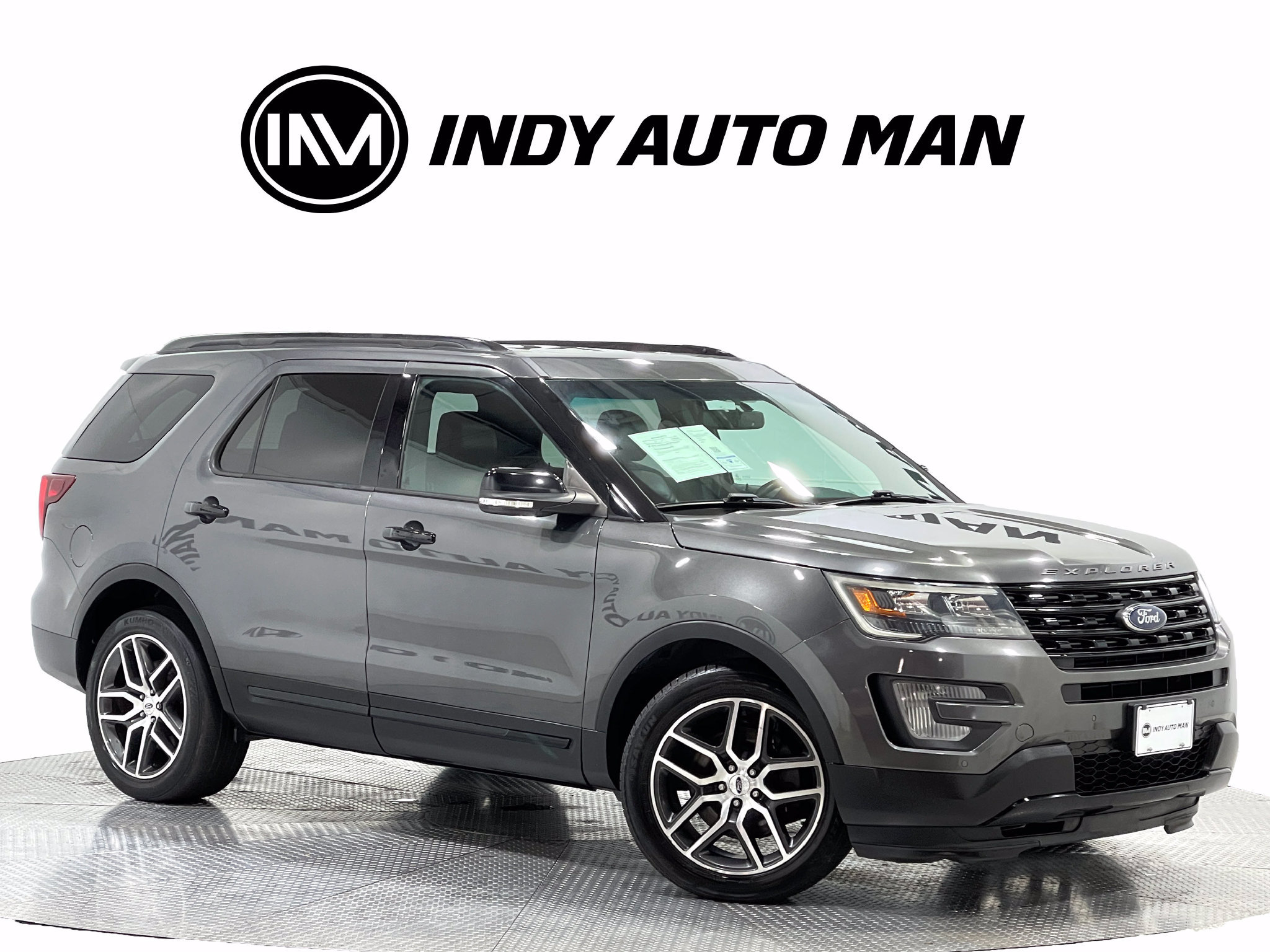 Used 2017 Ford Explorer Sport AWD/4WD image 2