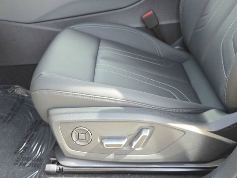 New 2026 Audi Q3 quattro 2.0T AWD/4WD image 17