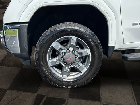 Certified 2025 GMC Sierra 2500 SLE w/ SLE Value Package; AWD/4WD image 8