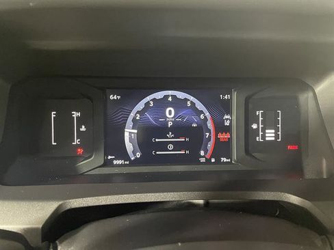 Certified 2025 Toyota Tacoma SR5 AWD/4WD image 14
