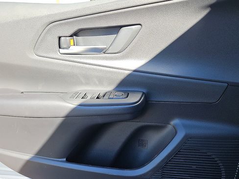 New 2026 Toyota Prius Plug-In Hybrid FWD image 9