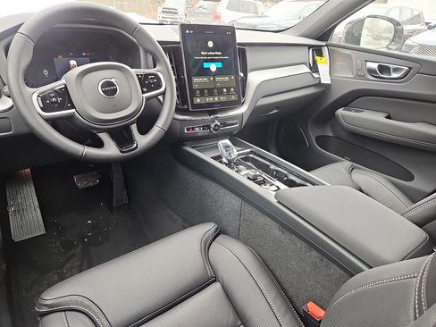 New 2026 Volvo XC60 B5 Ultra w/ Protection Package Premier image 3