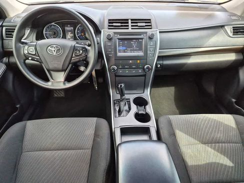 Used 2017 Toyota Camry LE FWD image 20