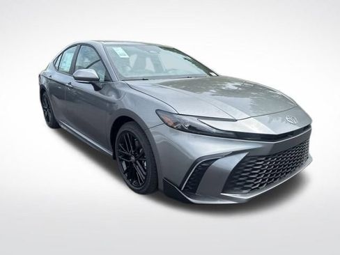 New 2026 Toyota Camry SE FWD image 7