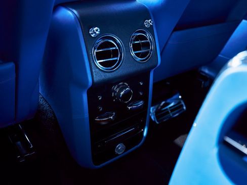 Used 2021 Rolls-Royce Cullinan Black Badge image 61