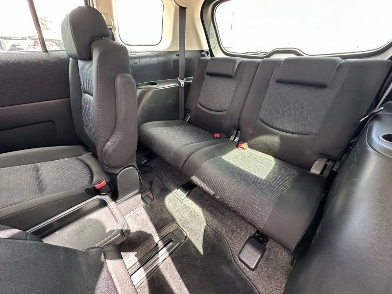 Used 2010 MAZDA MAZDA5 Sport FWD image 12