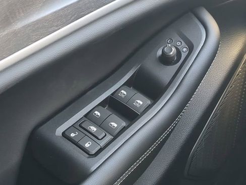 New 2026 Jeep Grand Cherokee Limited w/ Limited Altitude Package image 31