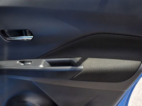 Used 2024 Nissan Kicks SV image 15