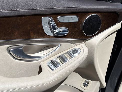 Used 2018 Mercedes-Benz GLC 300 image 19