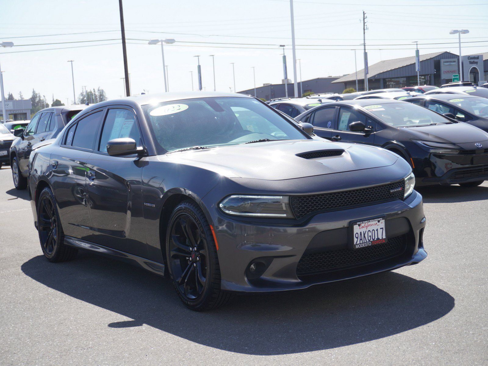 Used 2022 Dodge Charger R/T RWD image 1