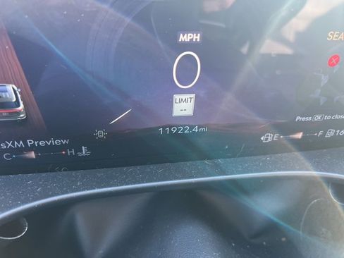 Used 2025 Lincoln Aviator Reserve w/ Equipment Group 201A image 10