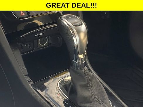 Used 2021 Buick Encore Preferred AWD/4WD image 24
