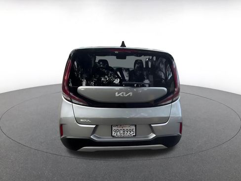 Used 2025 Kia Soul LX w/ LX Technology Package image 12