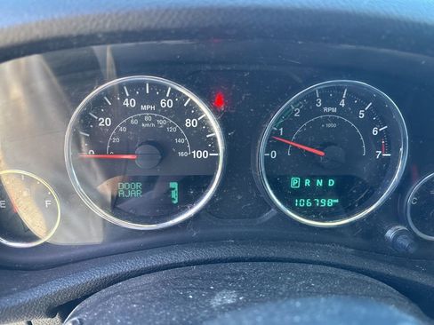Used 2016 Jeep Wrangler Unlimited Sport AWD/4WD image 12