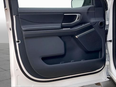 New 2026 Ford Expedition Platinum w/ Stealth Appearance Package AWD/4WD image 10