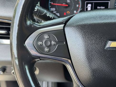Used 2019 Chevrolet Traverse LT w/ LPO, Cargo Package FWD image 12
