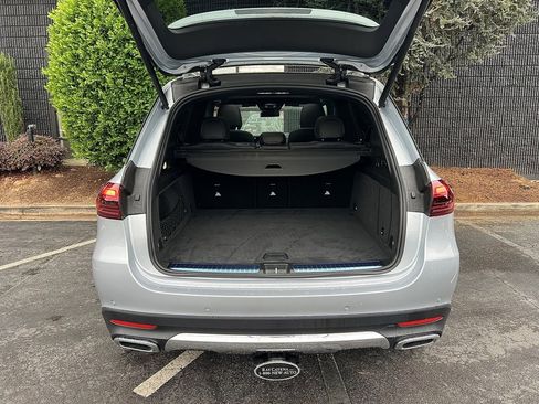 Used 2025 Mercedes-Benz GLE 350 4MATIC w/ Winter Package image 16