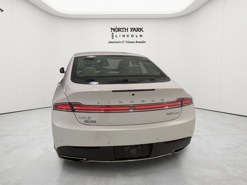 Used 2018 Lincoln MKZ Reserve w/ Climate Package AWD/4WD image 4