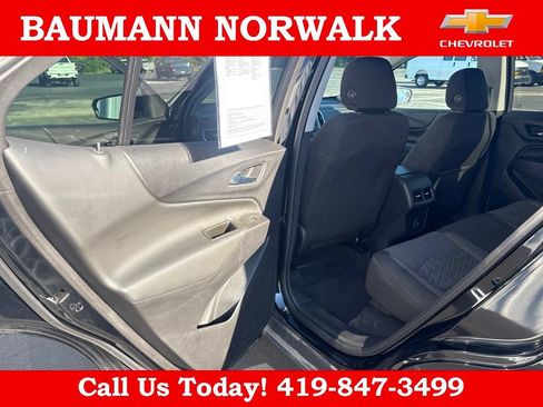 Used 2023 Chevrolet Equinox LT FWD image 25