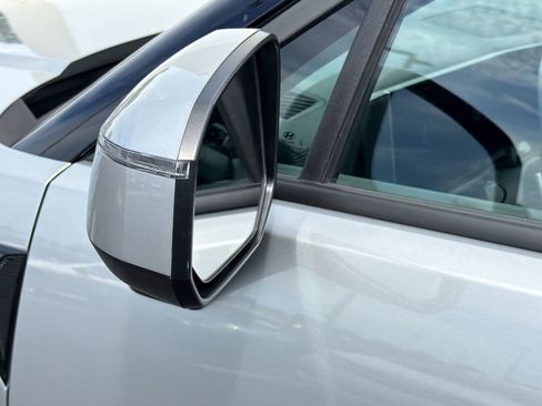 Used 2025 Hyundai Santa Fe SEL image 23