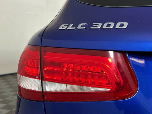 Used 2019 Mercedes-Benz GLC 300 w/ AMG Line image 13