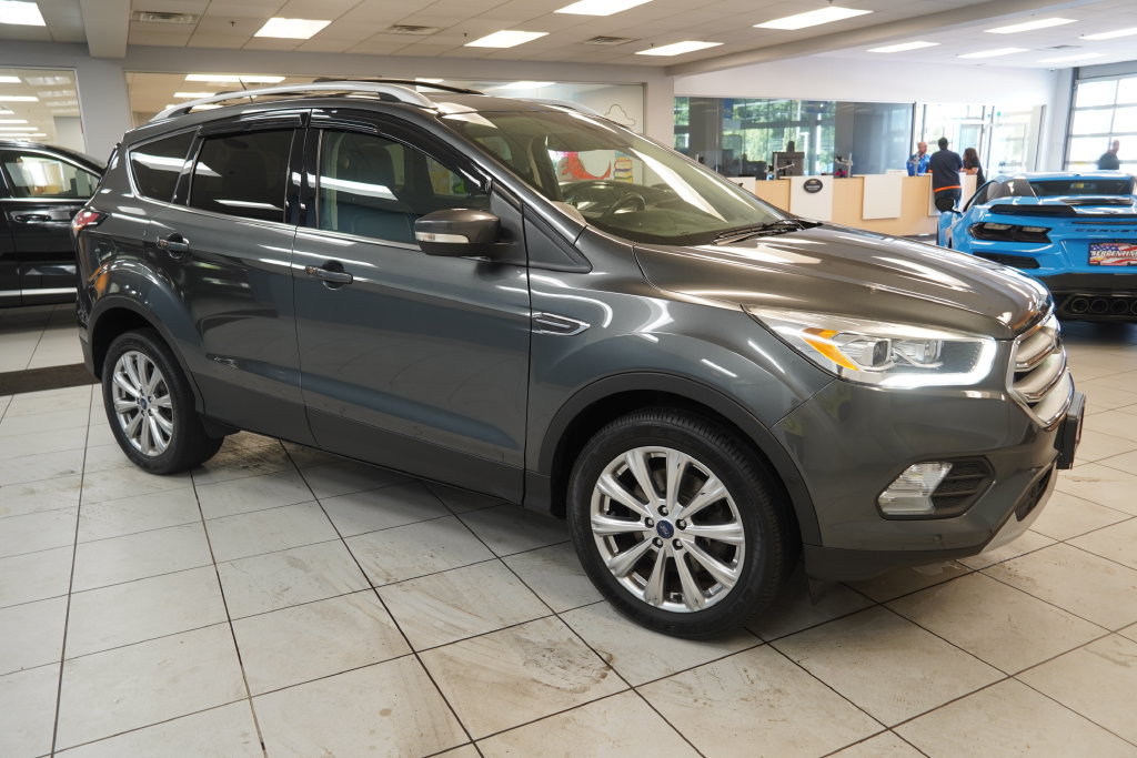 Used 2018 Ford Escape Titanium w/ Ford Safe & Smart Package AWD/4WD image 15