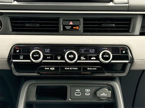 Certified 2025 Honda Pilot EX-L image 29