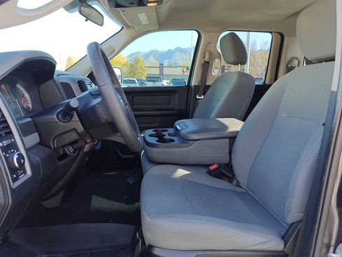 Used 2019 RAM 1500 Express AWD/4WD image 11
