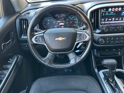 Certified 2017 Chevrolet Colorado LT w/ LT Convenience Package image 17