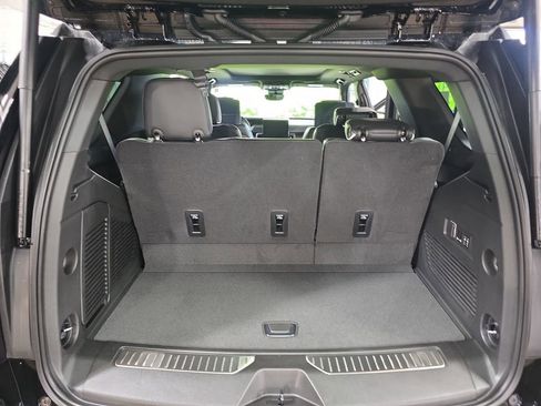 New 2026 GMC Yukon AT4 Ultimate AWD/4WD image 13