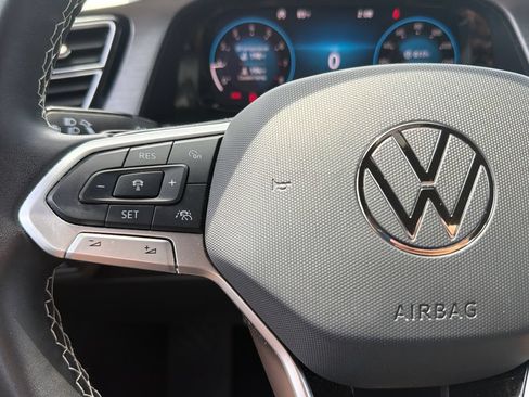 Used 2024 Volkswagen Atlas Cross Sport SE AWD/4WD image 13