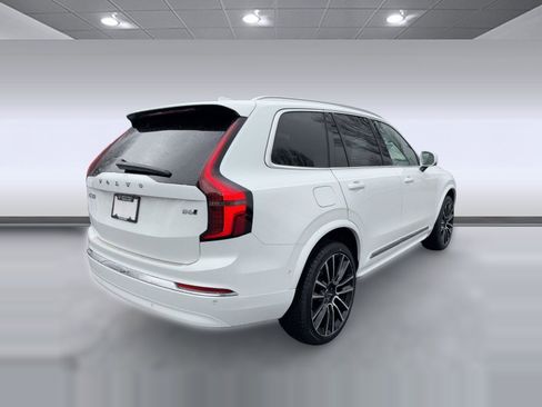 New 2026 Volvo XC90 B6 Plus w/ Protection Package image 9