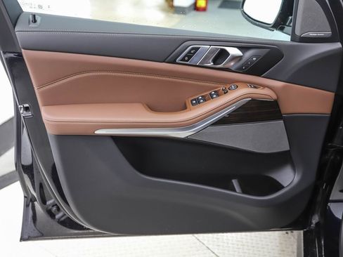 New 2026 BMW X5 xDrive40i w/ M Sport Package image 9