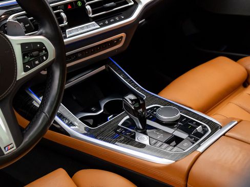 Certified 2022 BMW X7 xDrive40i w/ M Sport Package image 13