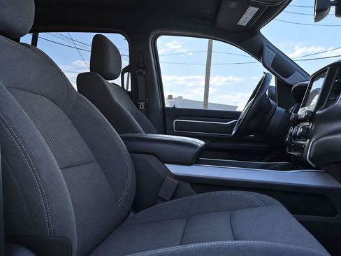 Used 2019 RAM 1500 Big Horn AWD/4WD image 11