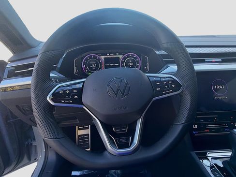 Used 2023 Volkswagen Arteon SEL image 10