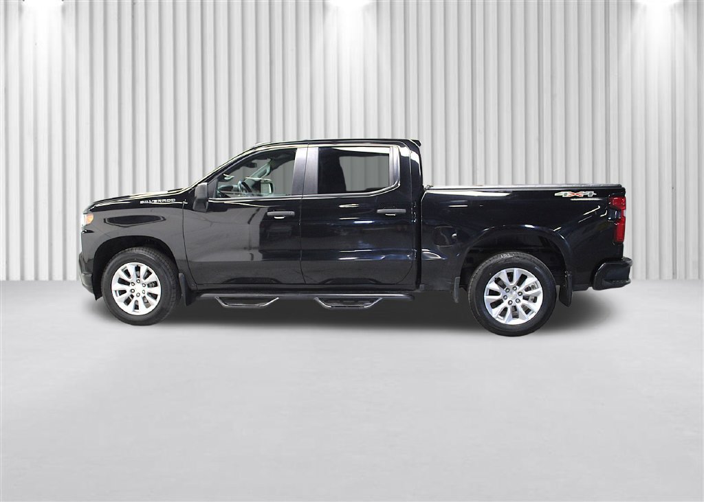 Used 2020 Chevrolet Silverado 1500 Custom w/ Custom Value Package AWD/4WD image 7